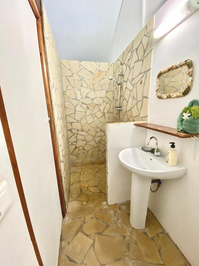 Poe Guesthouse Rangiroa Luaran gambar